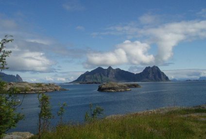 La Norvège, la montagne dans la mer by Alice La Norvège, la montagne dans la mer by Alice