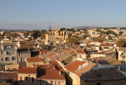 Salon-de-Provence : Soins et bien-être au cœur des maisons de retraite locales Salon-de-Provence : Soins et bien-être au cœur des maisons de retraite locales