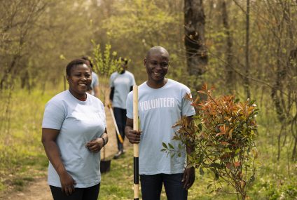 Solidarité : Le bénévolat des séniors au cœur de la communauté