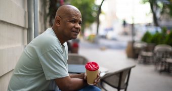 Vieillissement et santé : Les signes à surveiller et ceux qu&rsquo;il faut accepter