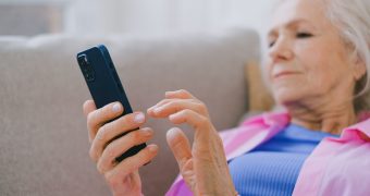Les « nolds » : cette génération qui refuse d&rsquo;entrer  dans la case « senior »